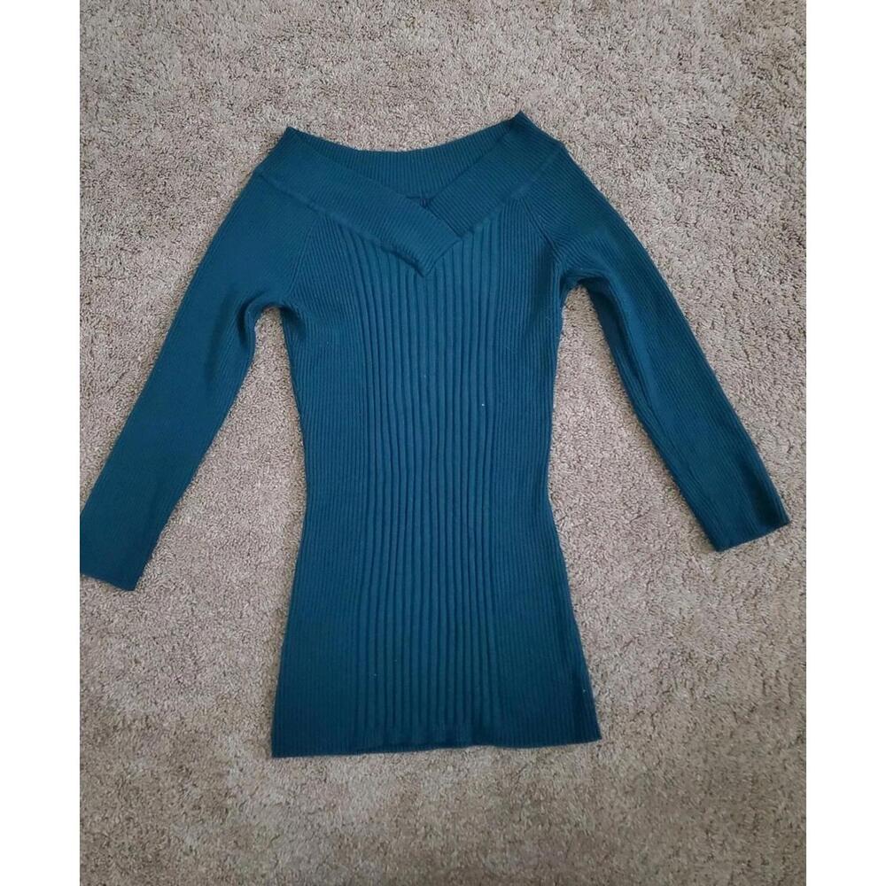 Y2K Ribbed V neck Top Sz Medium Elena Gilbert Bella Swan Alternative Y2k
